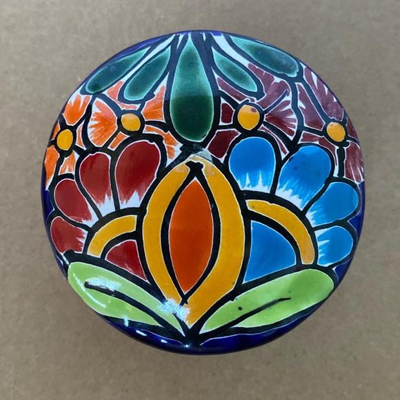 Ceramic Made in Mexico Souvenir hand painted trinket bowl container with lid - Picture 3 of 11